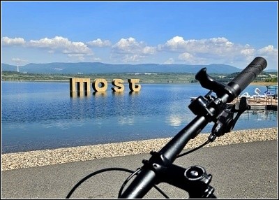 jezero2.jpg